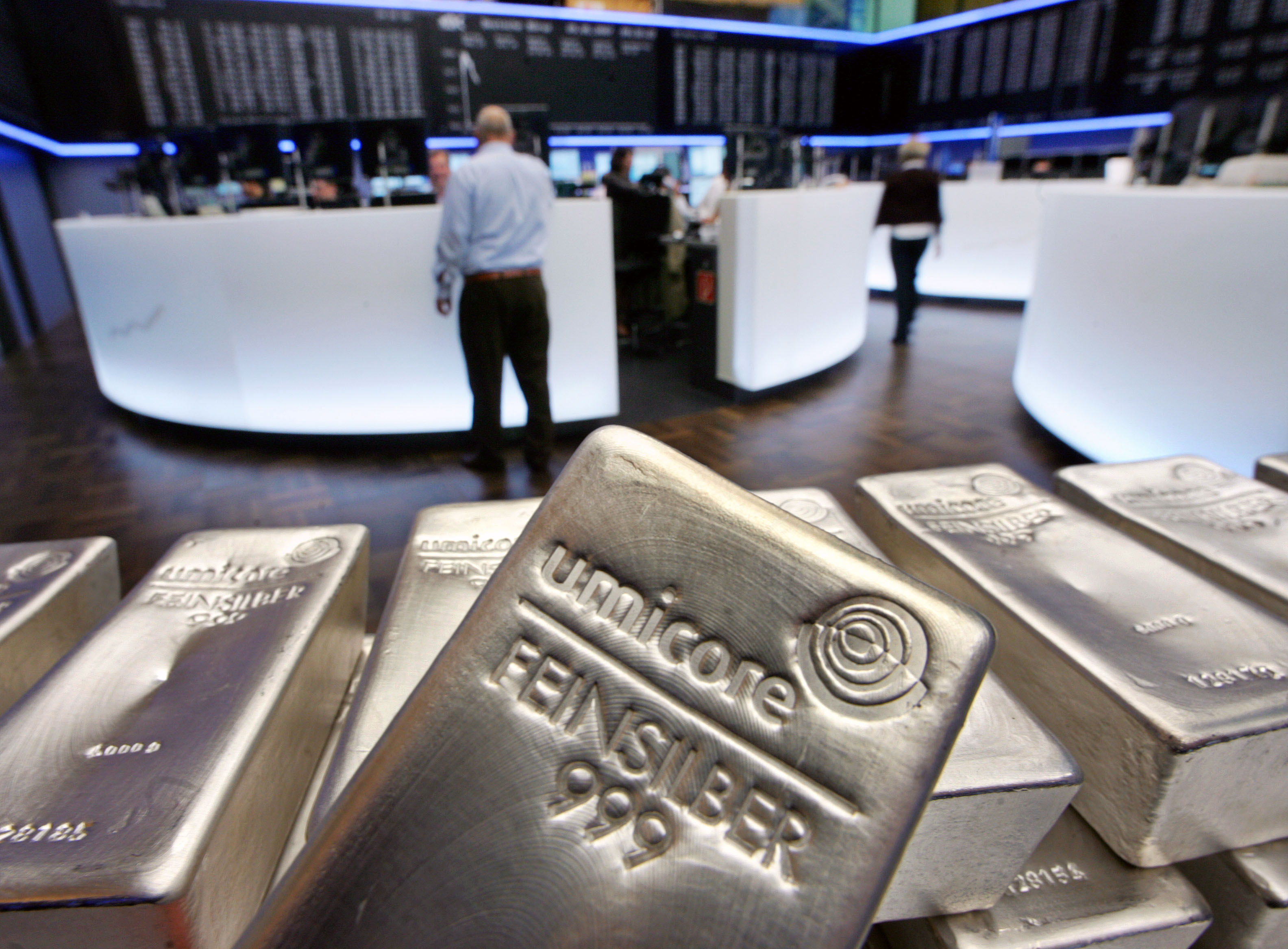 白銀套利是個陷阱？一堂教科書從沒教過的金融生存法則